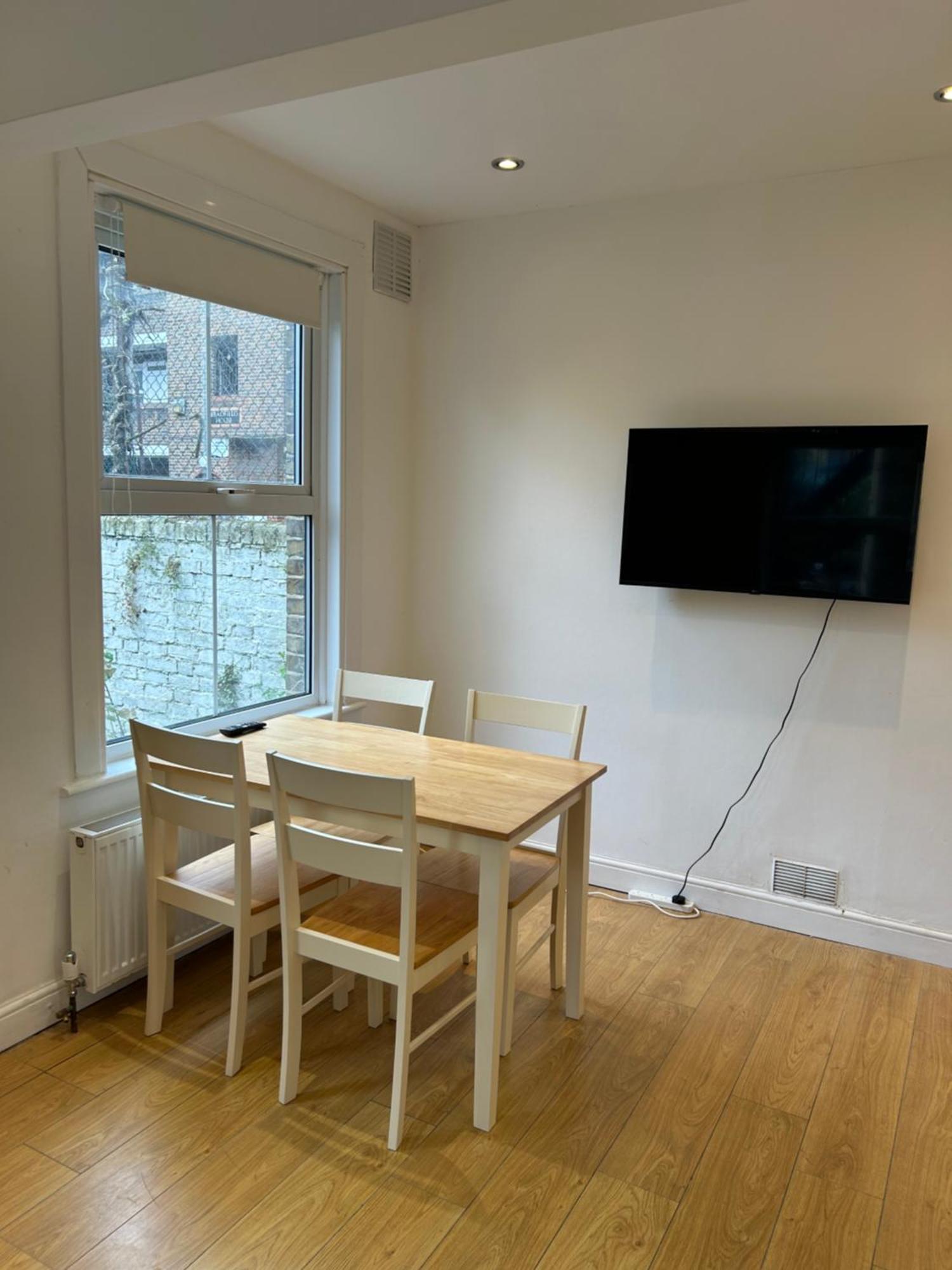 Spacious Battersea Rooms And Apartments Londra Oda fotoğraf